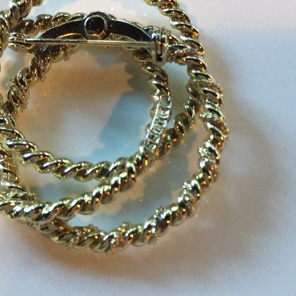 Vintage Gerry's Pin - Picture 4 of 6